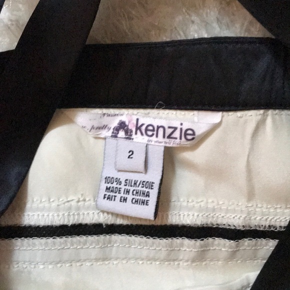 ❗️LAST CHANCE❗️ Gorgeous dressy top by Kenzie - Picture 3 of 4